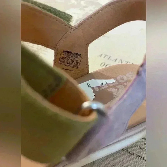 Sorel Cameron Platform Sandals
8 NWOB - Picture 3 of 7